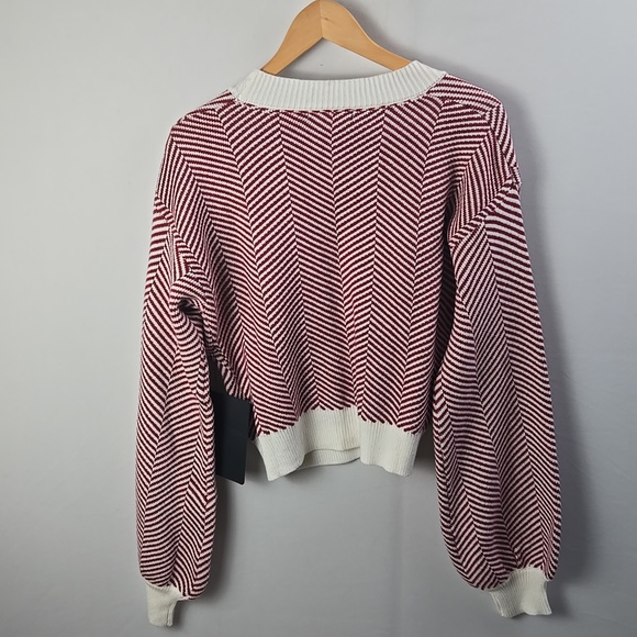 Lulu's Here Comes a Holiday Red and White Striped Button-Up Cardigan Sz M - NWT - Picture 5 of 11